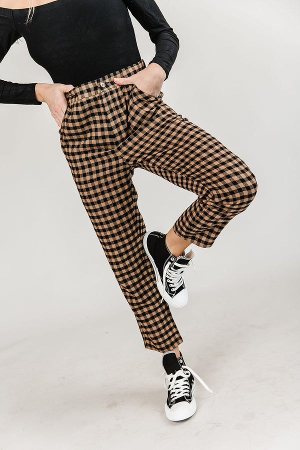 Ampersand Checkered Cropped Pant